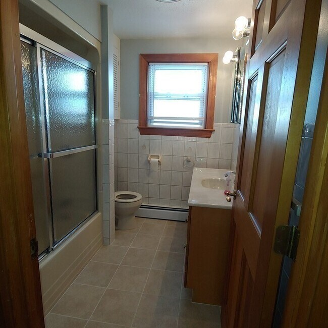 Building Photo - 35 McGee St