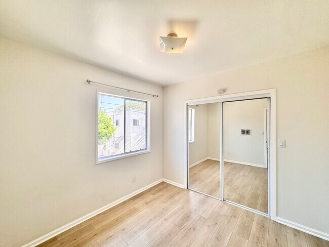 Foto del edificio - 5419 Harold Way