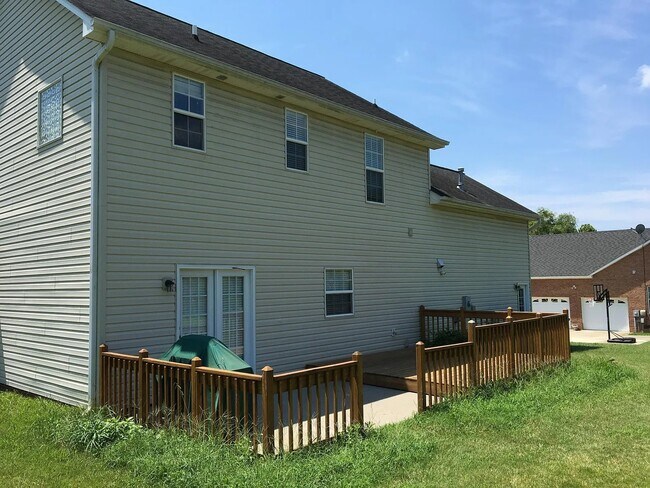 Building Photo - 2915 Atwood Rd