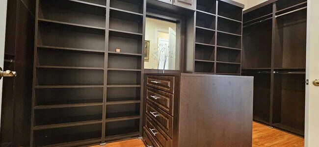Foto del edificio - 16117 Emerald Estates Dr