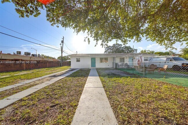 Building Photo - 10203 NW 12th Ave