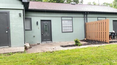 Building Photo - 115 Old Bridge Rd