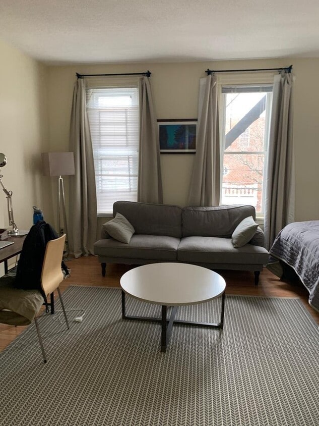 Primary Photo - 133 Howe St