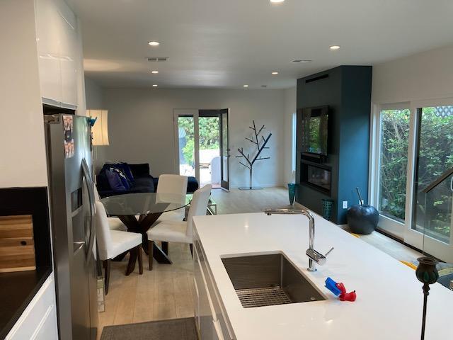 Open living - 1222 Poinsettia Dr