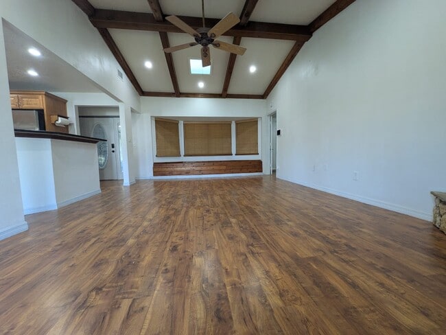 Photo - 4537 Malik Cresent House