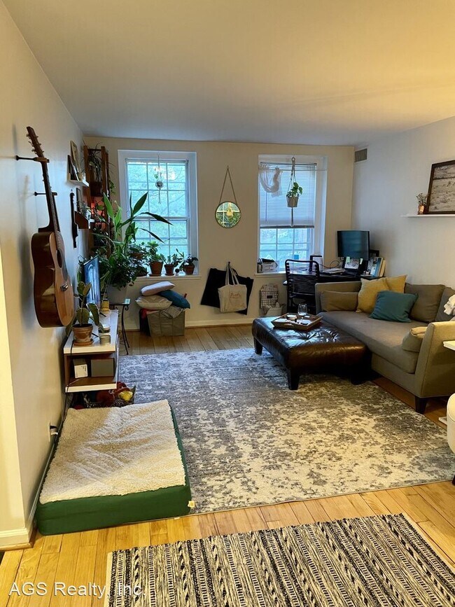 Foto del edificio - 1 br, 1 bath House - 3990 Langley Court, N...