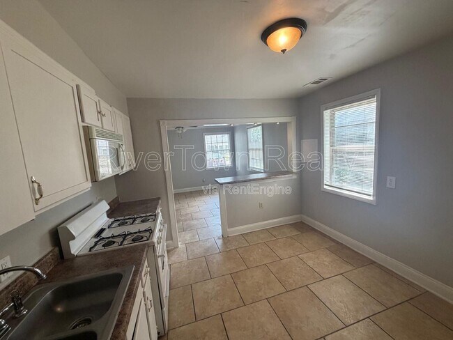 Foto del edificio - 3633 N Lloyd Cir