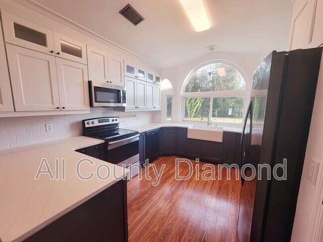 Foto del edificio - 247 Boca Shores Dr