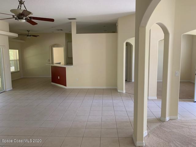 Foto del edificio - 329 Chennault Ln