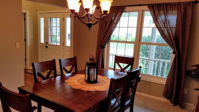 Foto del edificio - 4631 W. Anita Lane - 4 Bedroom Executive Home