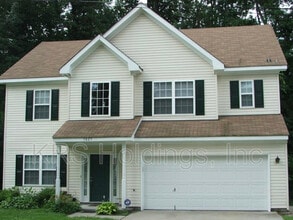 Building Photo - 5025 John St