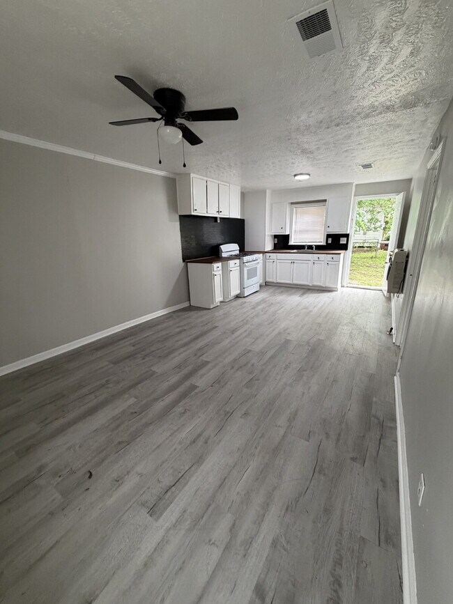 Foto del edificio - 2/1 in Pearl for $1200!