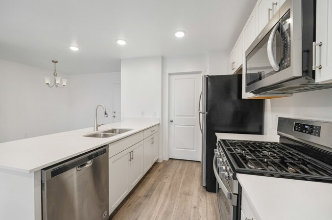 Foto del edificio - 3-Bedroom Home in Prime Lehi Location