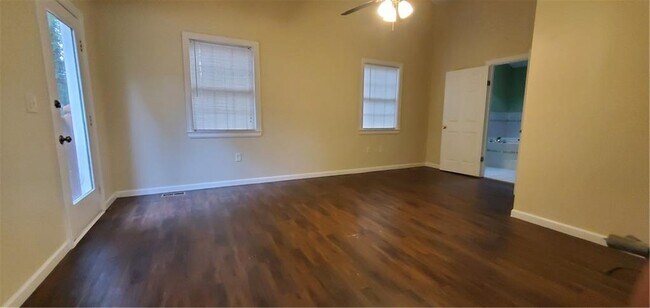 Foto del edificio - 4473 Marjorie Rd SW