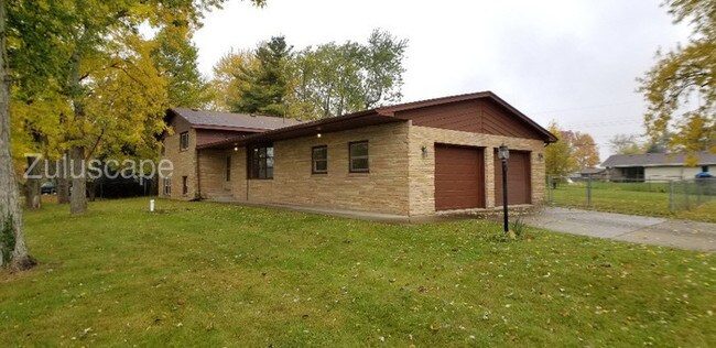 Foto del edificio - Completely Rehabbed 4 Bedroom Home in Muncie