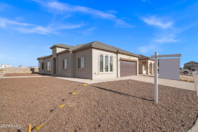 Foto del edificio - 1041 Summer Lake St