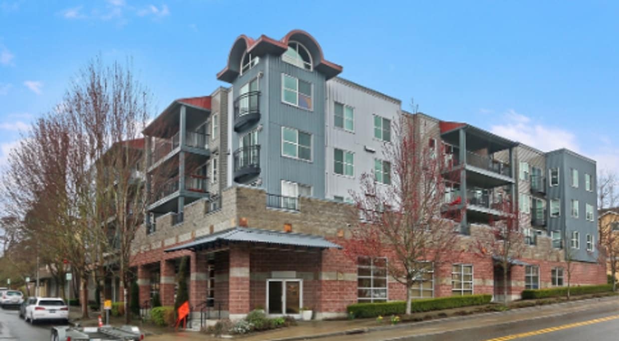 Primary Photo - Perfect Location! Greenwood Condo!