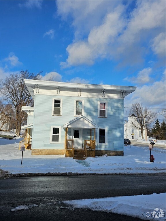 Building Photo - 100 Main St