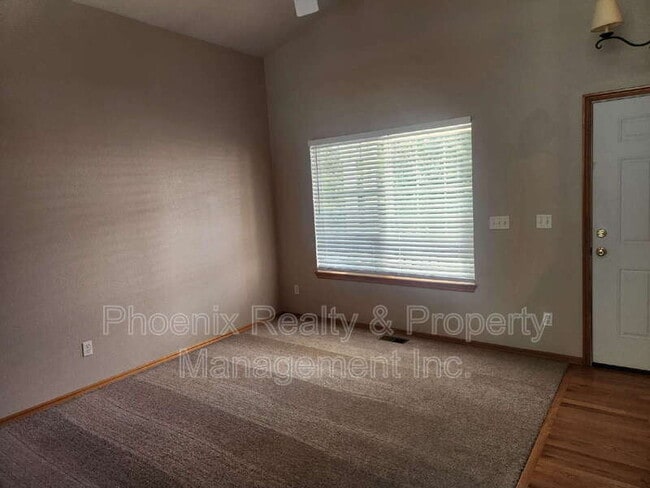 Building Photo - 1306 Lambert Cir