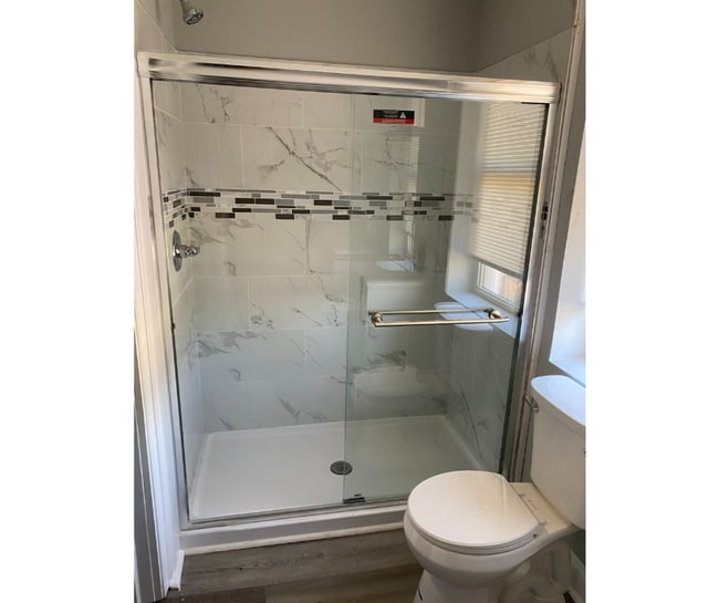 Building Photo - 4310 Ridgewood Ave