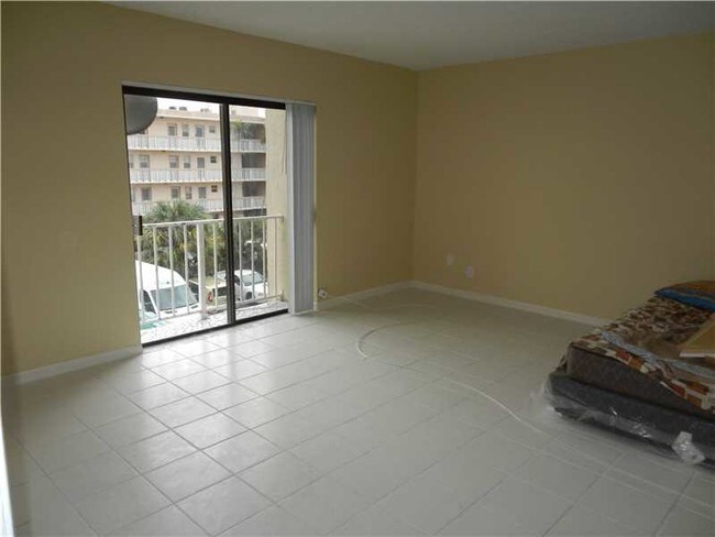 Foto del edificio - 500 NE 2nd St