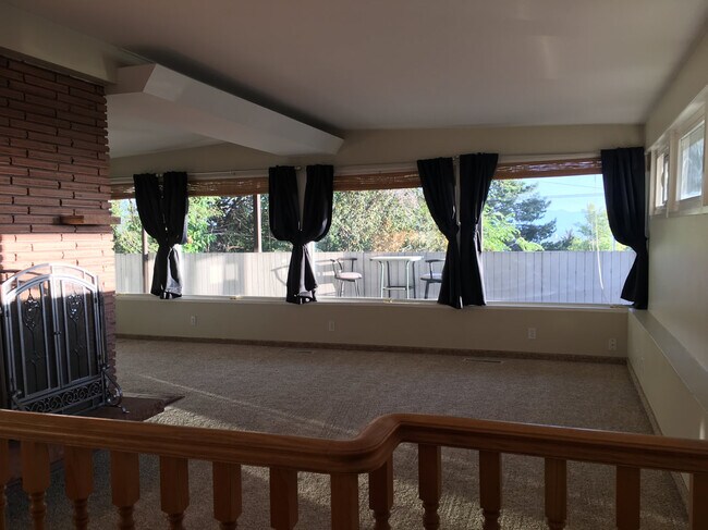 Photo - 1779 S Foothill Dr Apartments