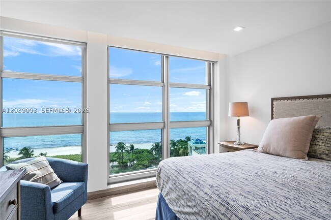 Foto del edificio - 5055 Collins Ave