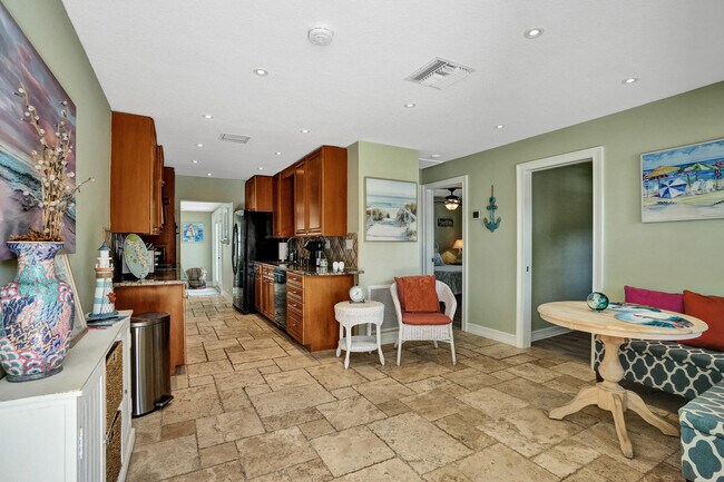 Foto del edificio - 1433 NE 27th St