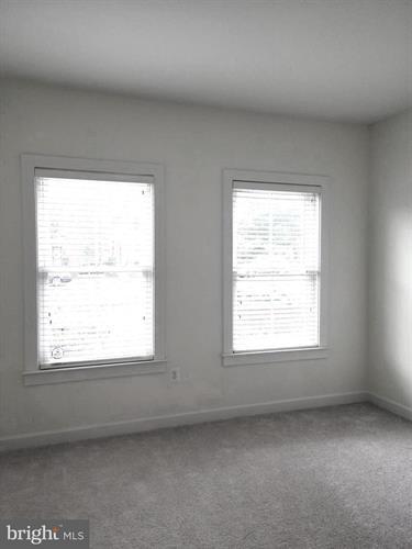 Foto del edificio - 44670 Collingdale Terrace