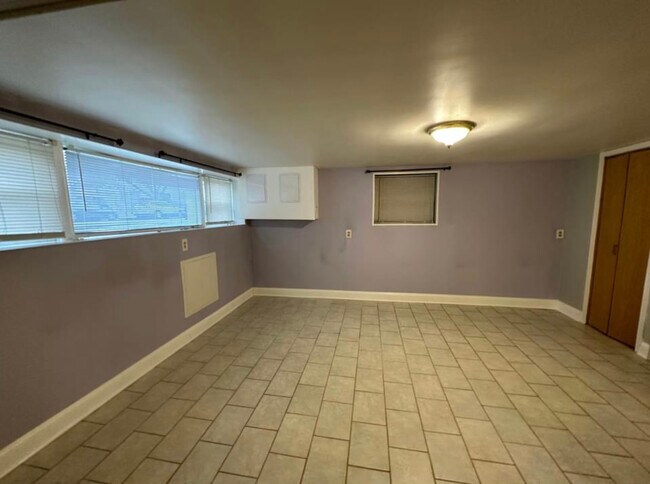 Building Photo - 5738 S Kenneth Ave