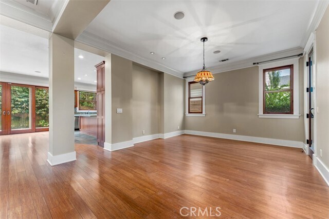 Building Photo - 2319 Laurel Pl