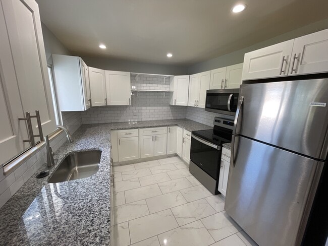 Photo - 3306 Elman Dr (Middletown, OH) House