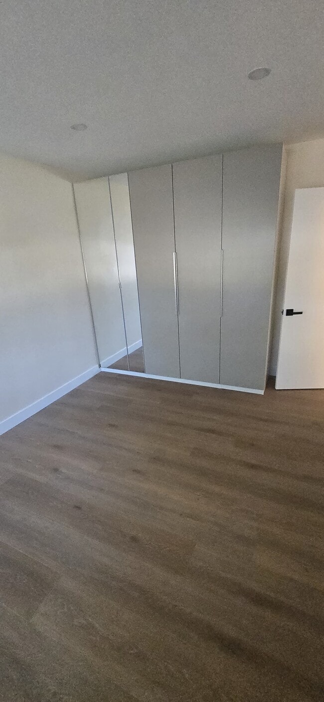 Foto del edificio - 1802 Los Encinos Ave