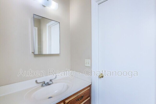 Foto del edificio - 108 S Ridge Dr