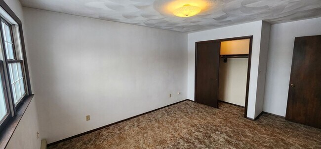Building Photo - Spacious Townhome in Exeter, PA!