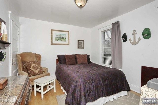 Primary Photo - 3 br, 2 bath House - 30 E Pleasant Ave