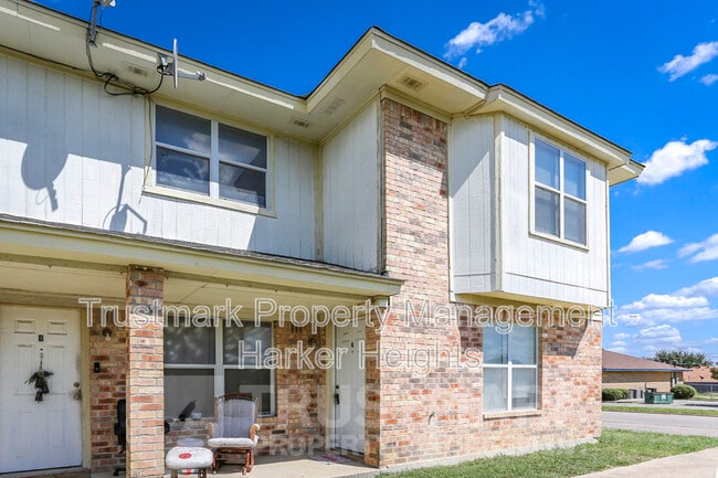 Building Photo - 3103 Courtney Ln