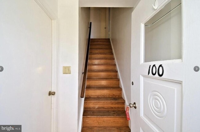Building Photo - 100 Borbeck Ave