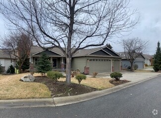 Building Photo - 917 N Garry Dr