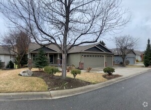Building Photo - 917 N Garry Dr