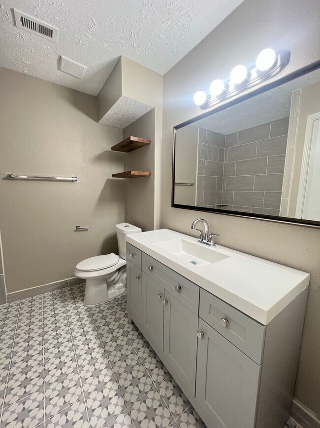 Foto del edificio - 3/2/2 Newly Remodeled One Story Home in th...