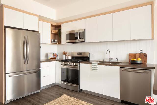 Foto del edificio - 11830 Courtleigh Dr