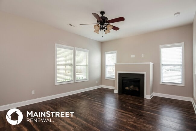 Building Photo - 9663 Mendenhall View Dr