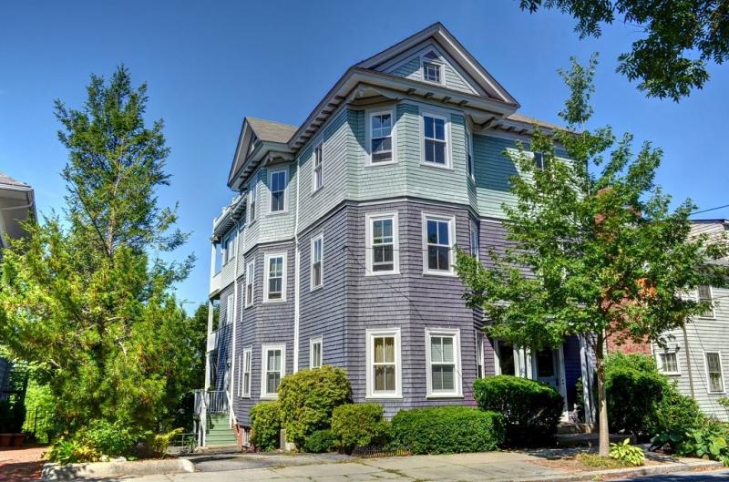 Primary Photo - 128 Congdon St