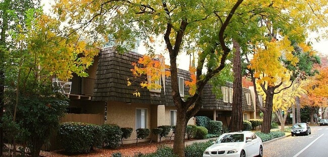 Building Photo - 2300 G St