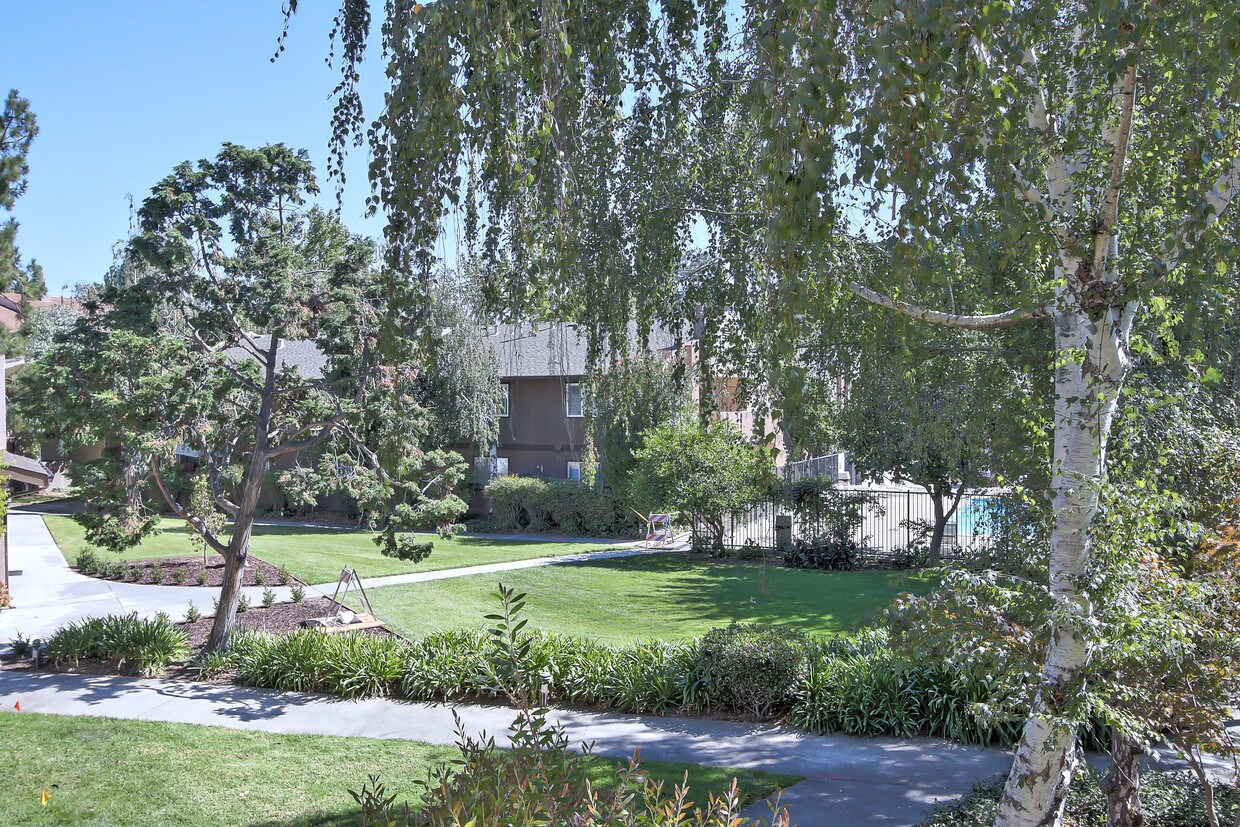Foto principal - 1505 De Rose Way