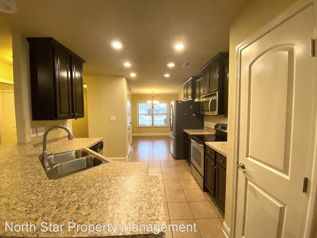 Foto del edificio - 3 br, 2 bath House - 111 Pembridge Lane
