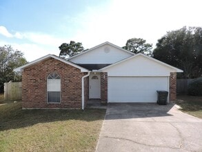 Building Photo - 372 Mizzen Ln