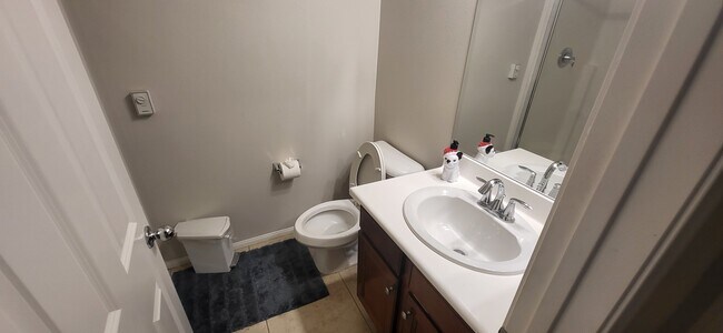 Foto del edificio - 73895 Mondrian Pl