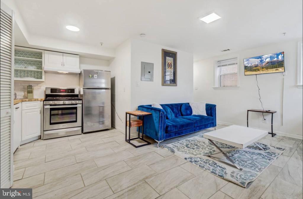 Foto principal - 623 5th St NE